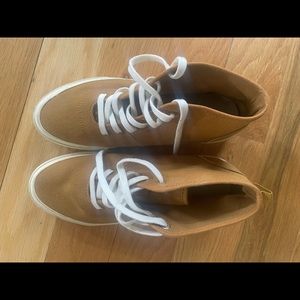 Everlane sneakers